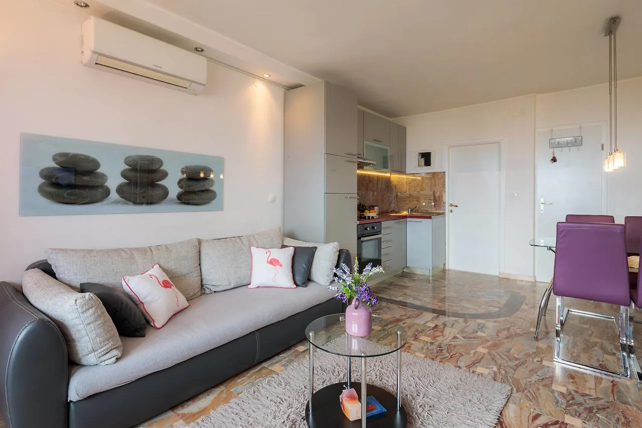 Panoramic City Apartment location